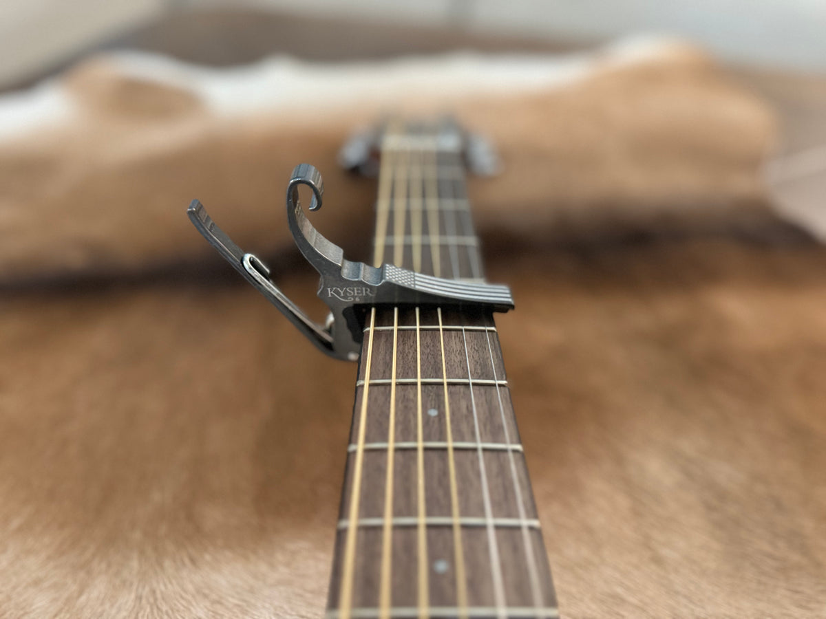 Kyser 21 guitar salute Capo